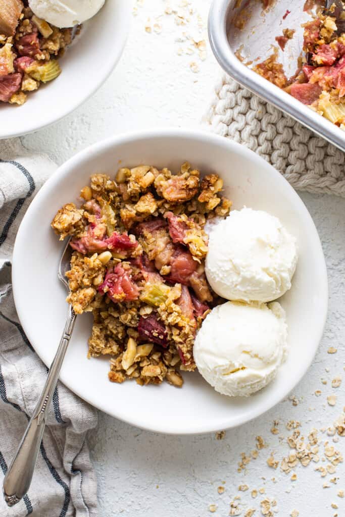 Honey Rhubarb Crisp