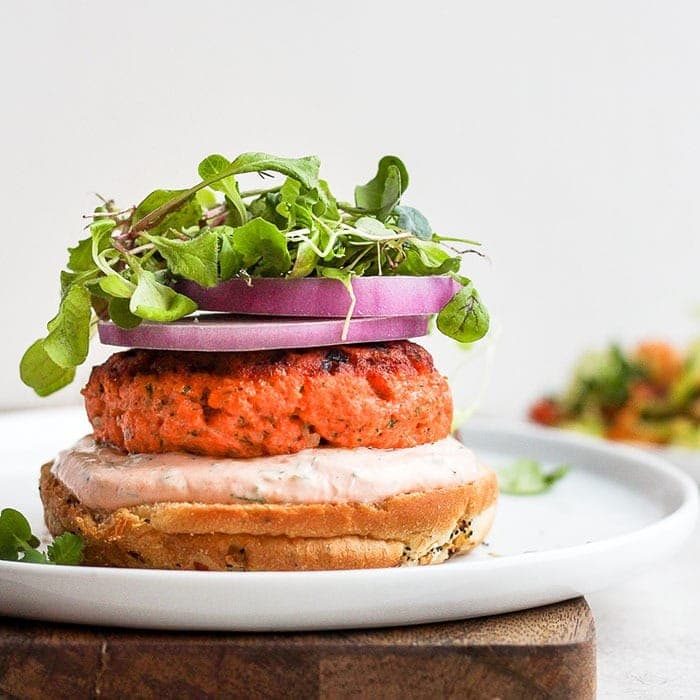 Lemon Dill Salmon Burgers