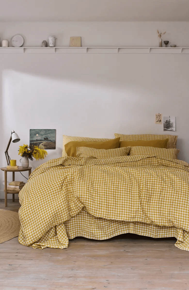 Piglet in Bed Gingham Linen Duvet Cover