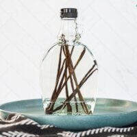 How to Make Vanilla Extract