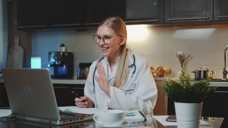 MedAdvisor adds mobile telehealth feature and more briefs