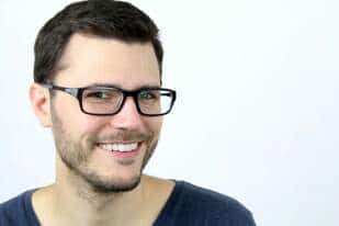 6 Warning Signs You May be wearing Wrong Prescription Glasses