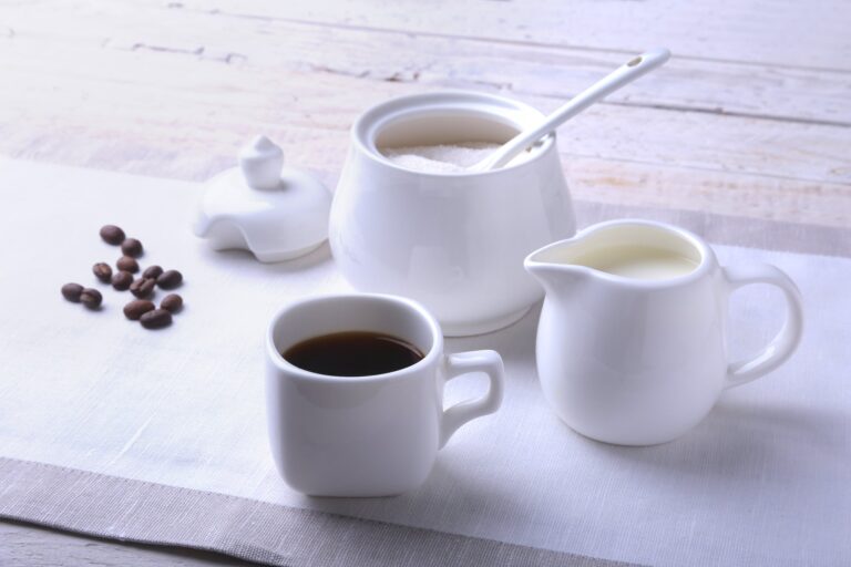 Collagen Creamer vs. Regular Coffee Creamer: Is It Worth the Upgrade?