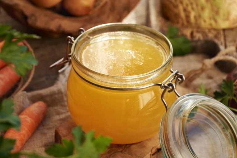 Bone Broth on Keto: How to Use It in a Low-Carb Diet