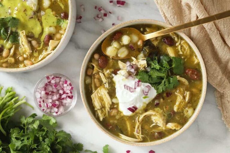 Green Chili Recipe with Chicken and Beans